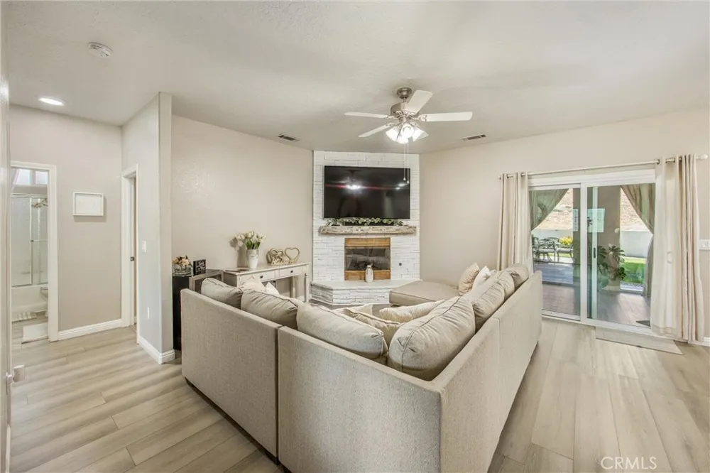 17659 Bangor Hesperia, CA 92345