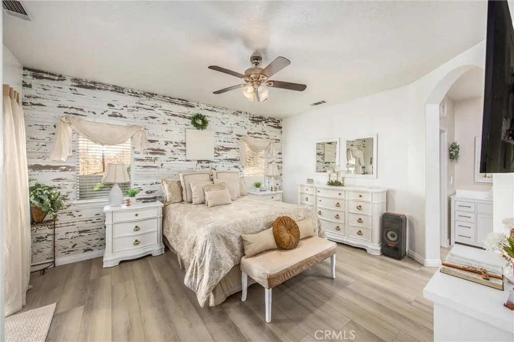 17659 Bangor Hesperia, CA 92345