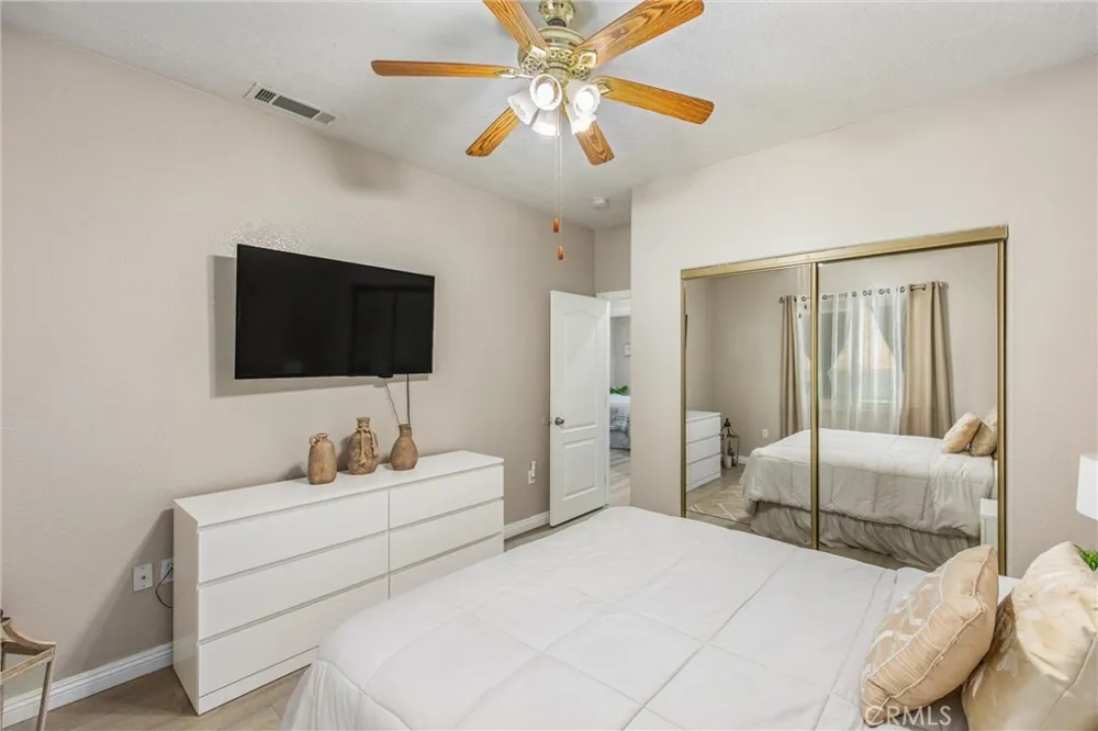 17659 Bangor Hesperia, CA 92345