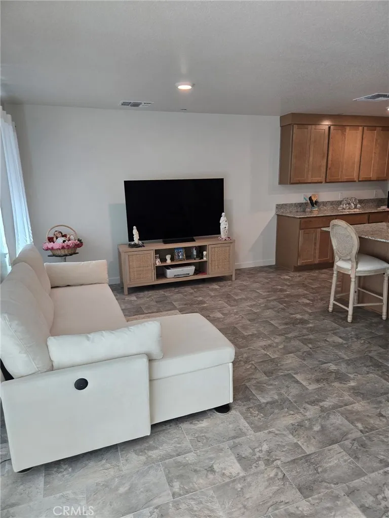 134 Wonderland Trail Merced, CA 95341