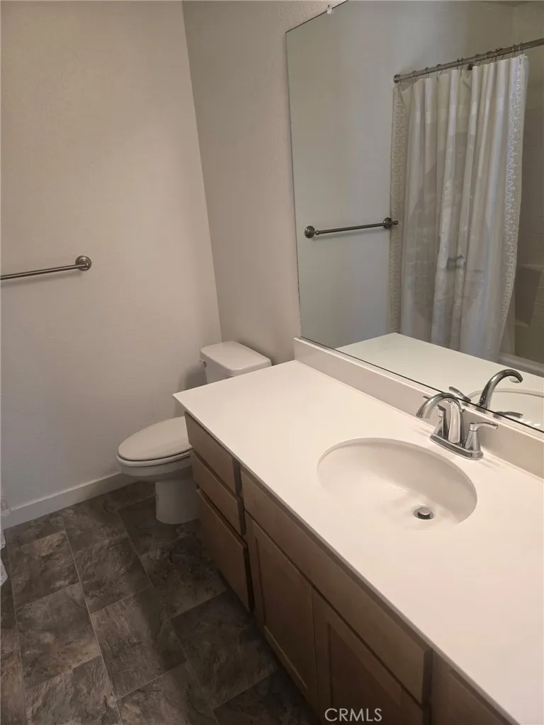 134 Wonderland Trail Merced, CA 95341