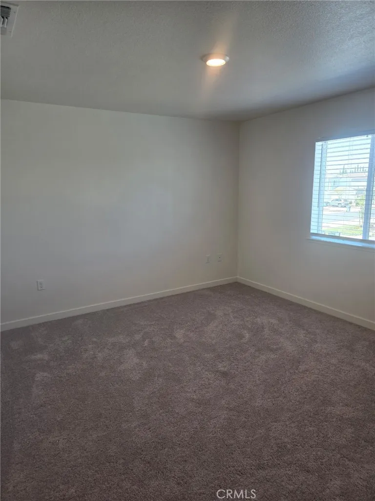 134 Wonderland Trail Merced, CA 95341