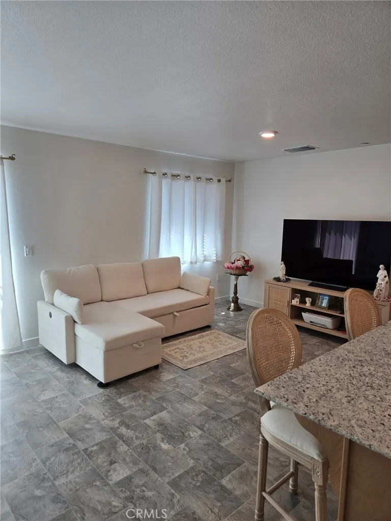 134 Wonderland Trail Merced, CA 95341