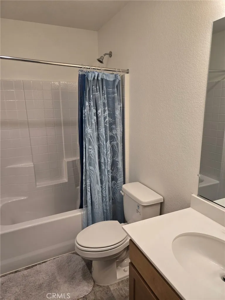 134 Wonderland Trail Merced, CA 95341