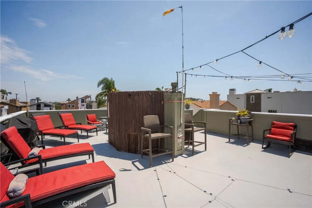 711 Huntington Huntington Beach, CA 92648