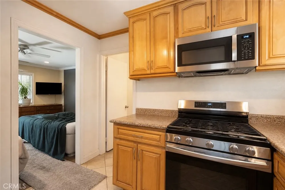 711 Huntington Huntington Beach, CA 92648