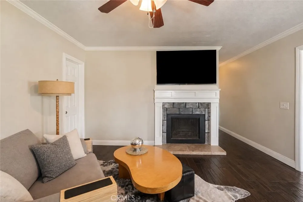 711 Huntington Huntington Beach, CA 92648