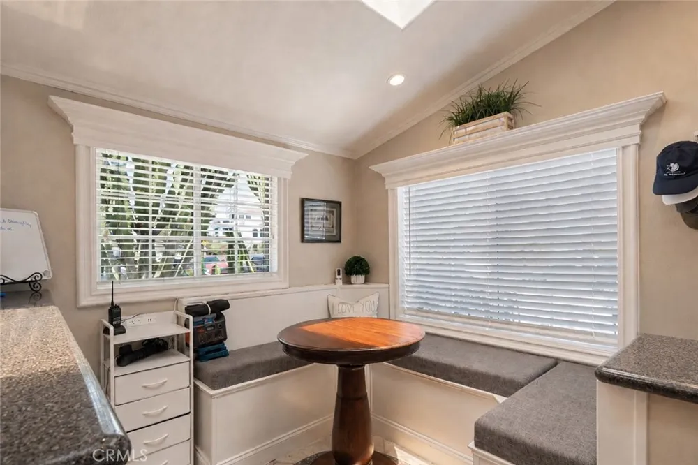 711 Huntington Huntington Beach, CA 92648