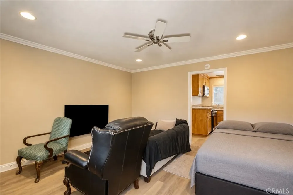 711 Huntington Huntington Beach, CA 92648