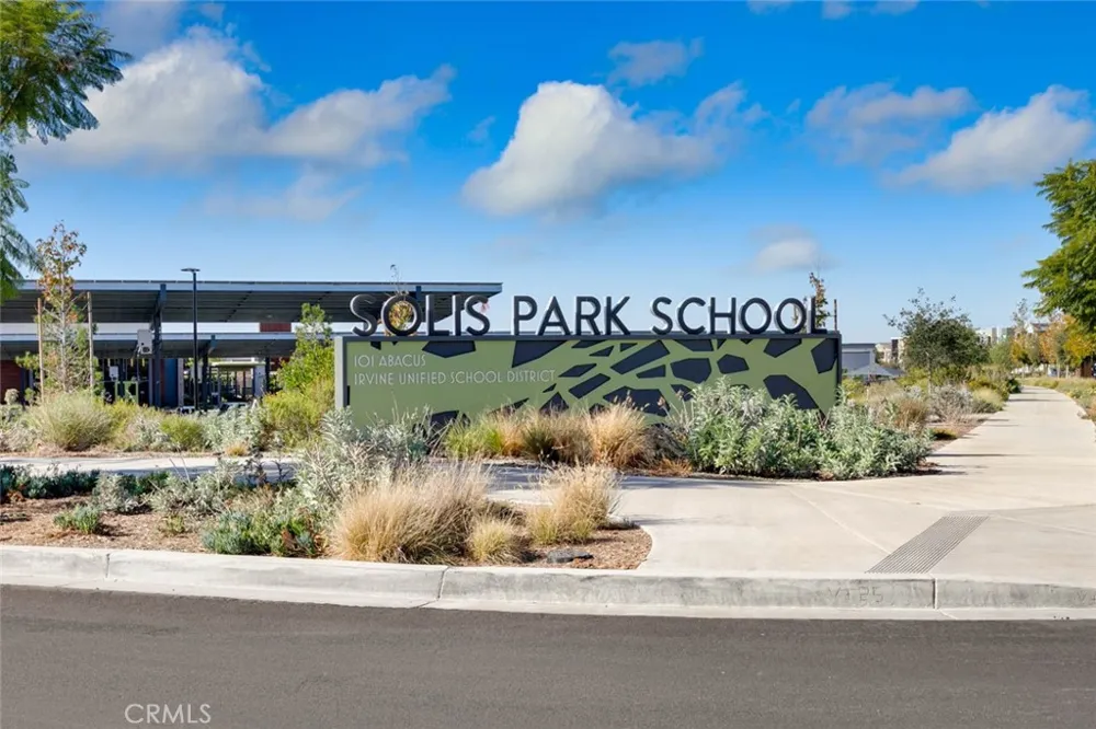 1085 Cadence Irvine, CA 92618