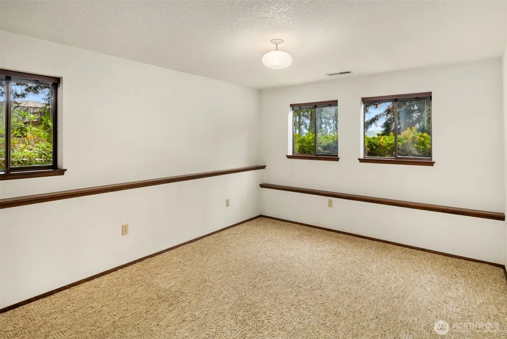 38104 55th Avenue S Auburn, WA 98001