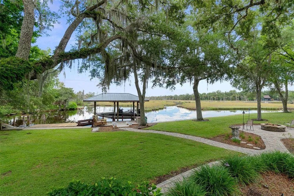 6085 S ROYAL DRIVE Homosassa, FL 34448