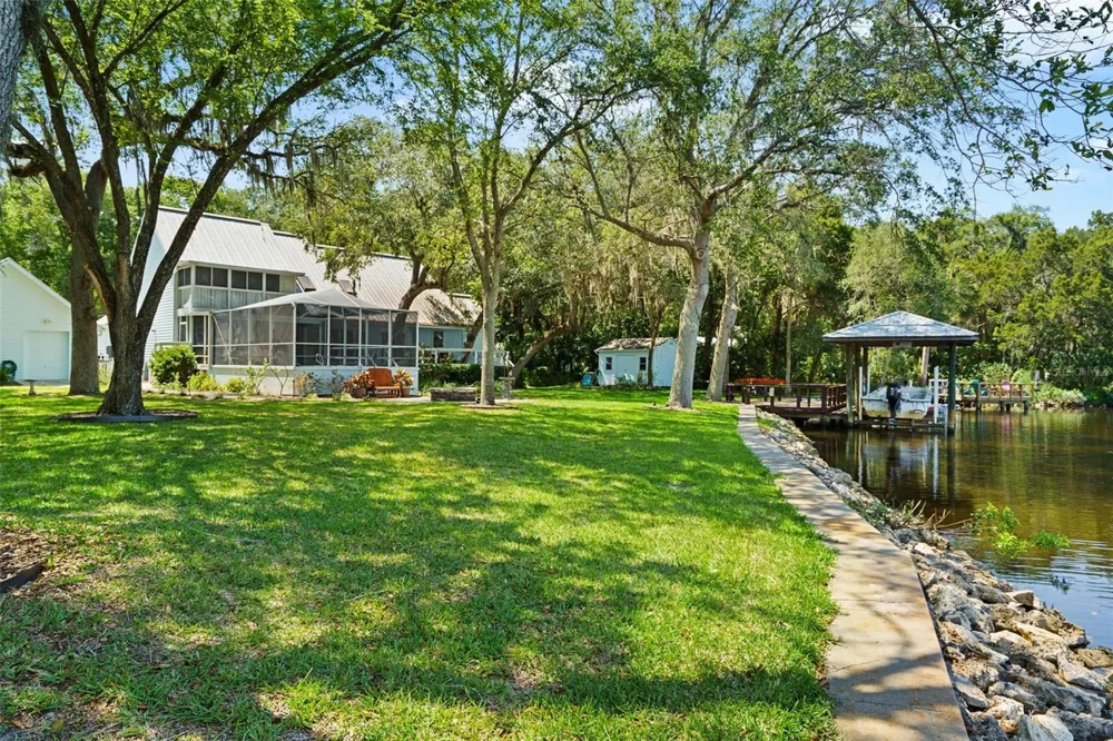 6085 S ROYAL DRIVE Homosassa, FL 34448