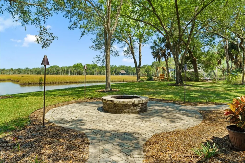 6085 S ROYAL DRIVE Homosassa, FL 34448