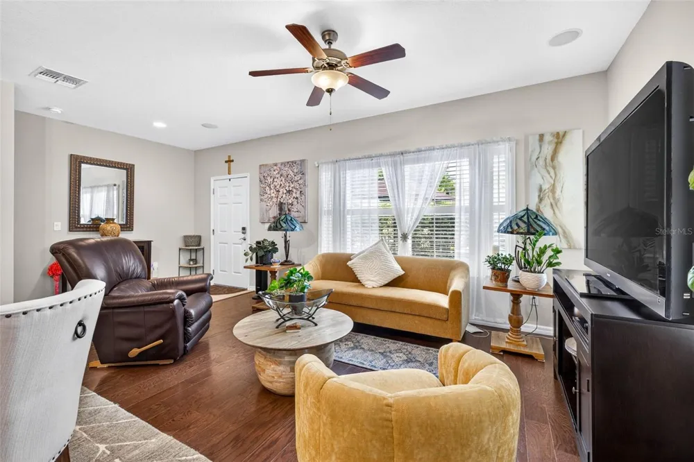 119 BETTY LANE Clearwater, FL 33755