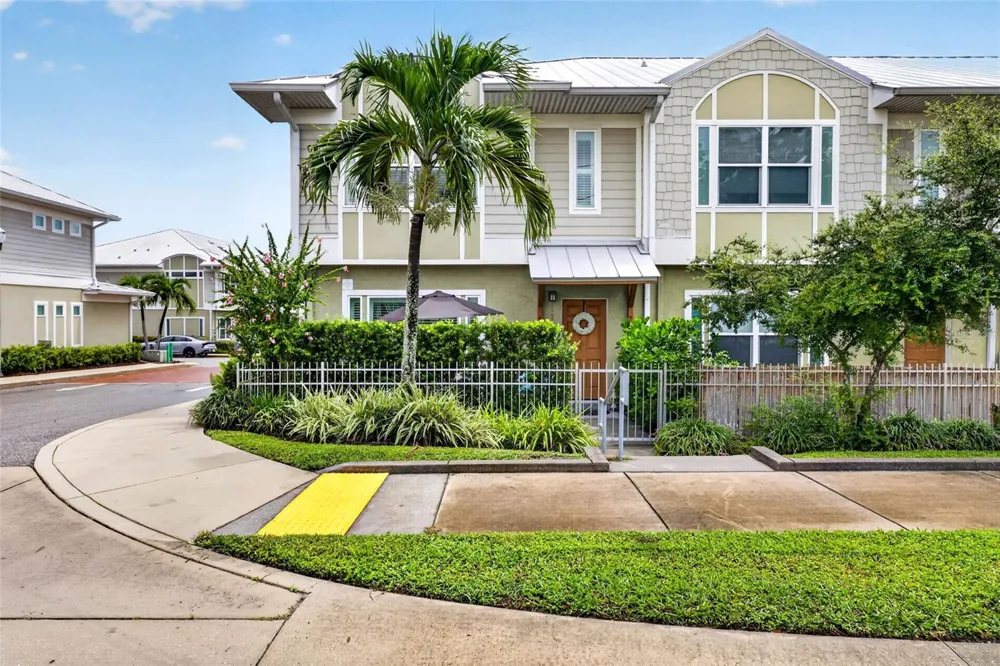 119 BETTY LANE Clearwater, FL 33755