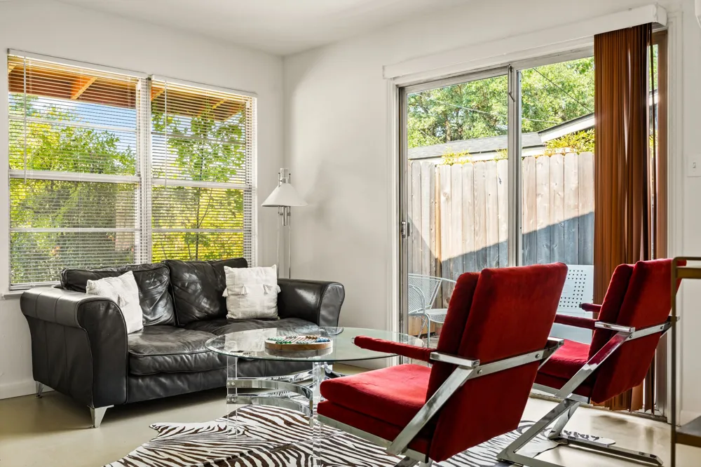 2004 Pasadena Drive #B Austin, TX 78757