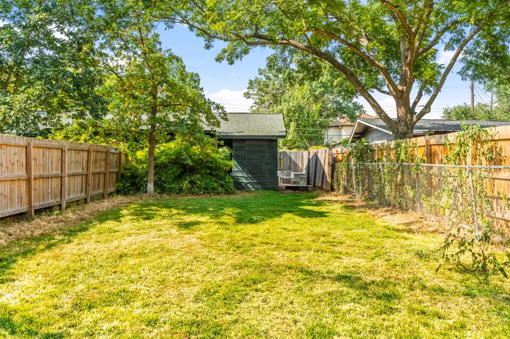 2004 Pasadena Drive #B Austin, TX 78757