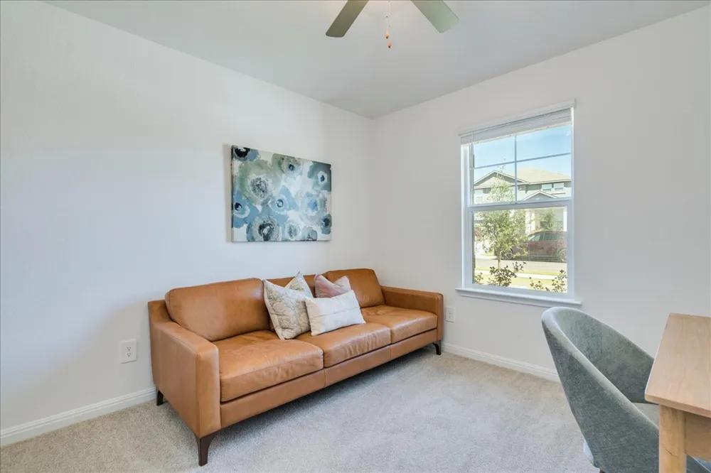 457 El Capitan Loop Dripping Springs, TX 78620