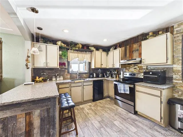 7234 Navajo Street Denver, CO 80221