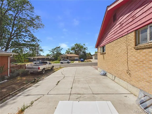 7234 Navajo Street Denver, CO 80221