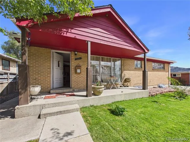 7234 Navajo Street Denver, CO 80221