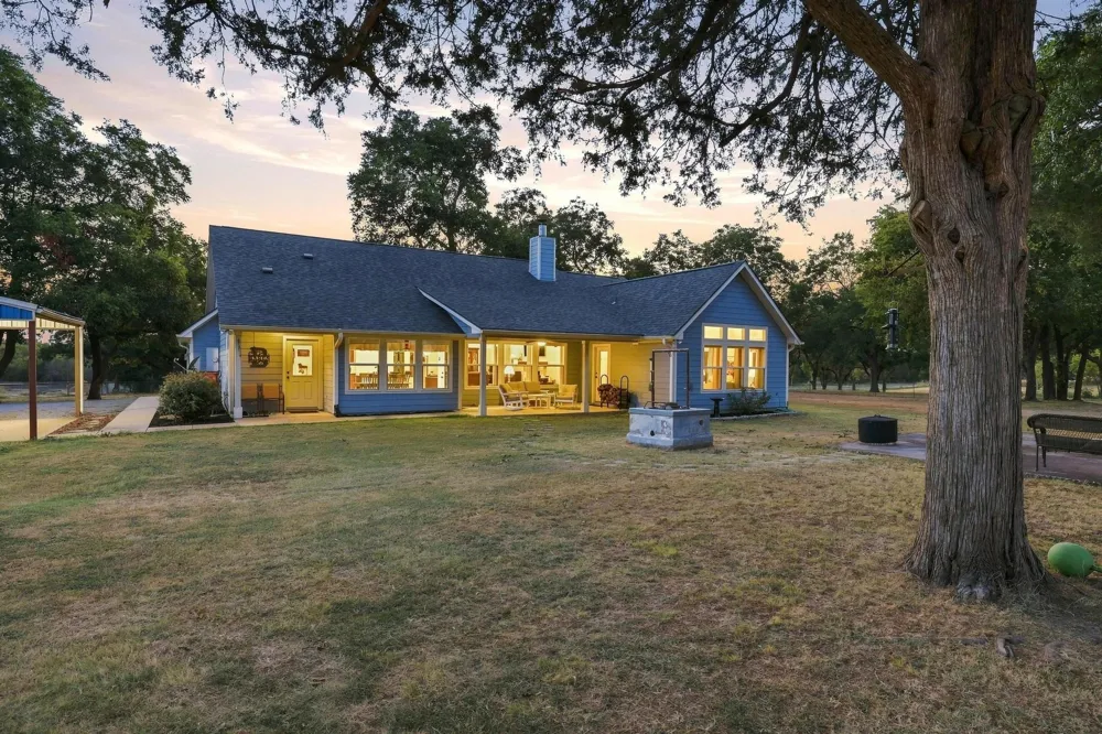 10381 Fm 512 Wolfe City, TX 75496
