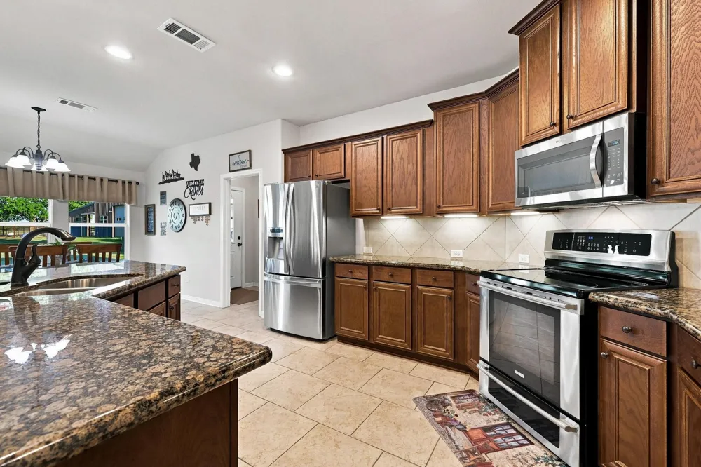 10381 Fm 512 Wolfe City, TX 75496