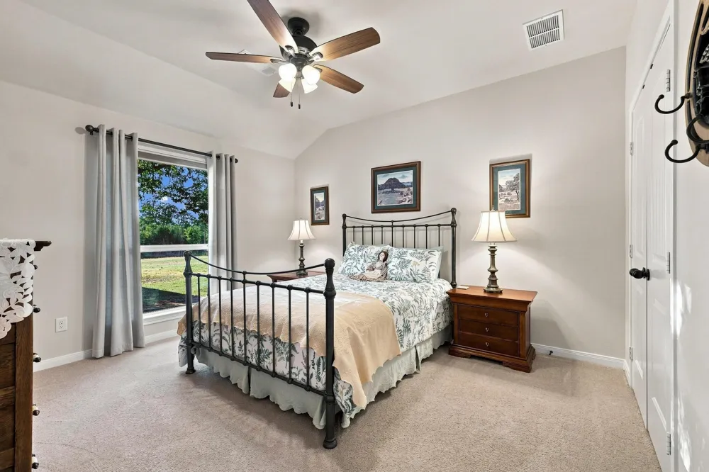 10381 Fm 512 Wolfe City, TX 75496
