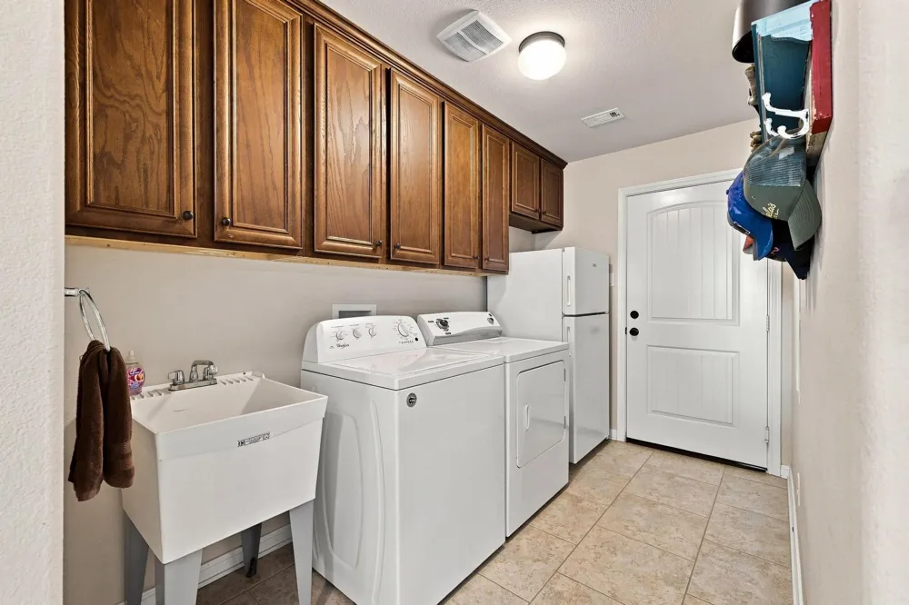 10381 Fm 512 Wolfe City, TX 75496