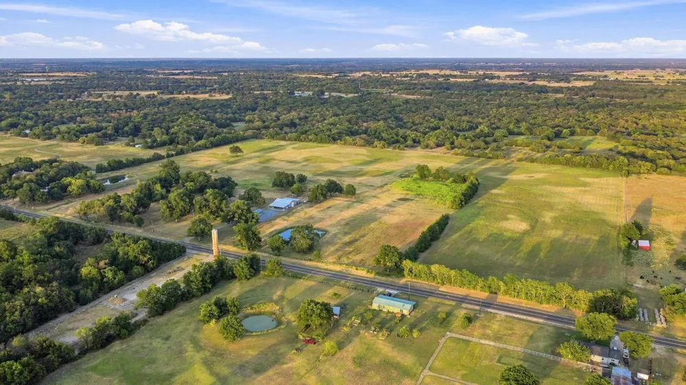 10381 Fm 512 Wolfe City, TX 75496