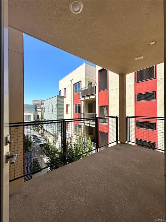 145 Bowery Irvine, CA 92612