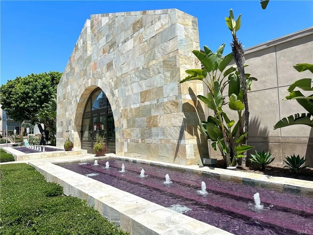 145 Bowery Irvine, CA 92612
