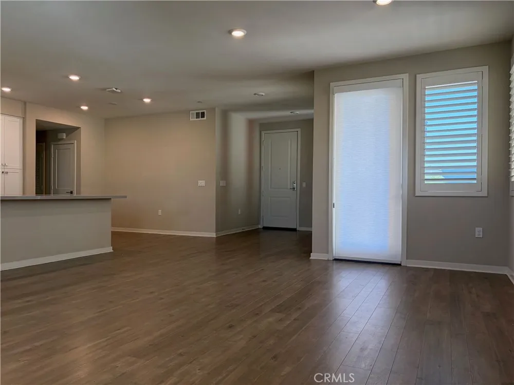145 Bowery Irvine, CA 92612