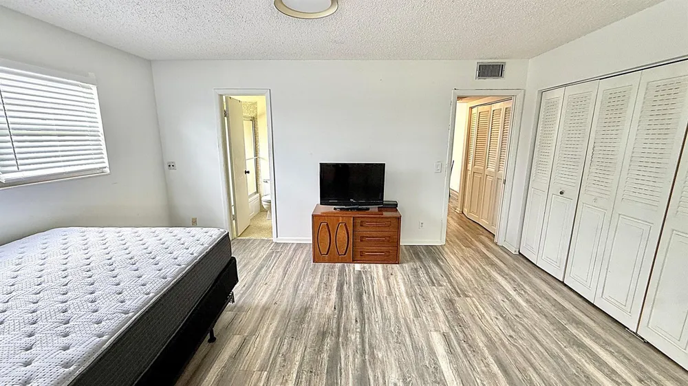 236 PRESCOTT L Deerfield Beach, FL 33442