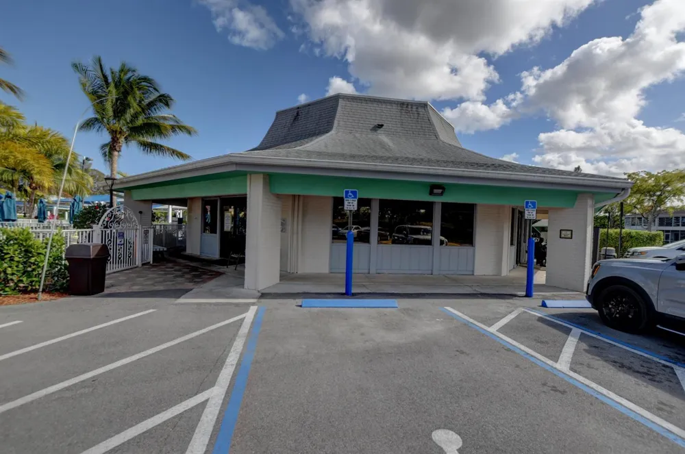 236 PRESCOTT L Deerfield Beach, FL 33442