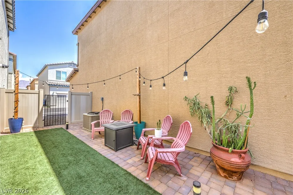 7313 Sunray Point Street North Las Vegas, NV 89084