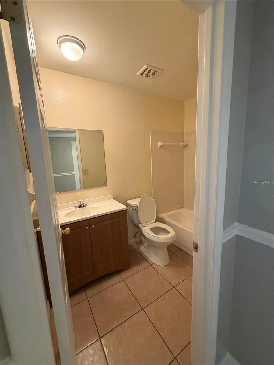 2121 S SAN GULLY ROAD #19 Lakeland, FL 33803