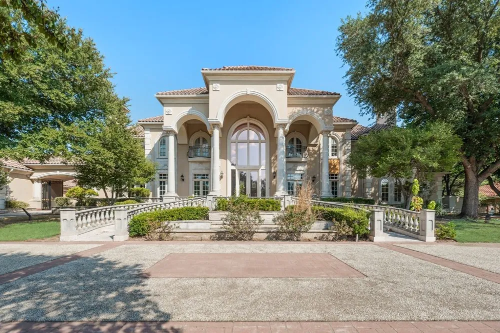 16525 Preston Trail Drive Dallas, TX 75248
