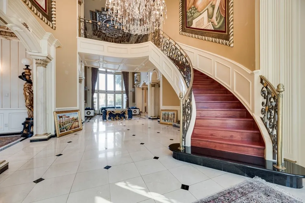 16525 Preston Trail Drive Dallas, TX 75248