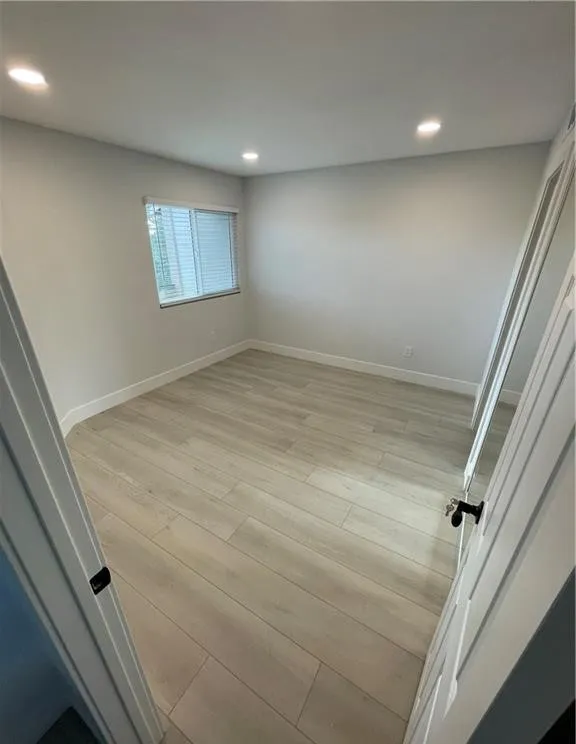 25166 Chestnutwood Lake Forest, CA 92630