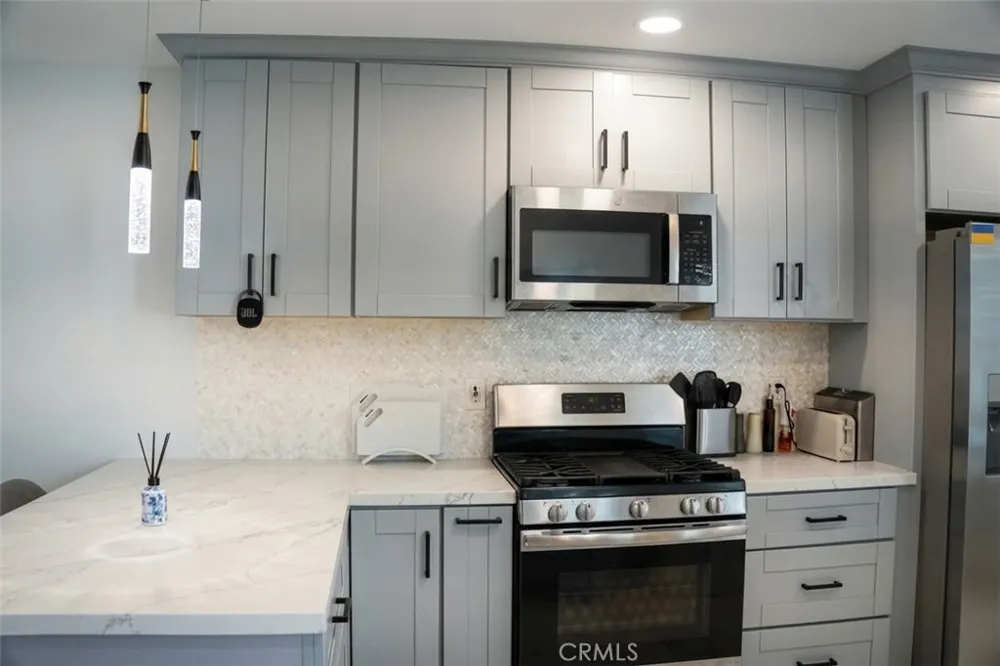 25166 Chestnutwood Lake Forest, CA 92630