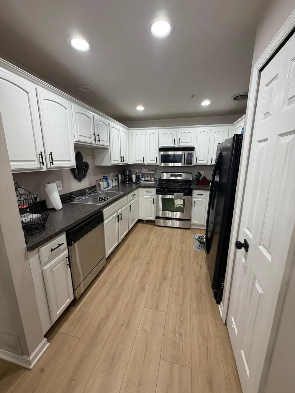 16896 Farmington Road Livonia, MI 48154