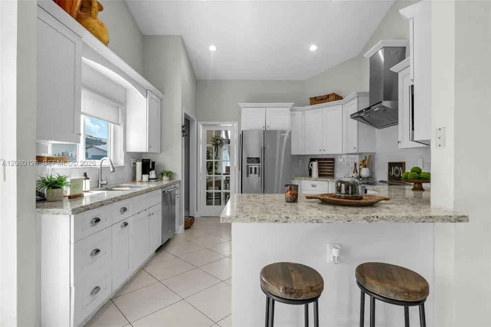 14221 SW 28th St Miami, FL 33175
