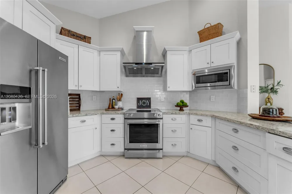 14221 SW 28th St Miami, FL 33175