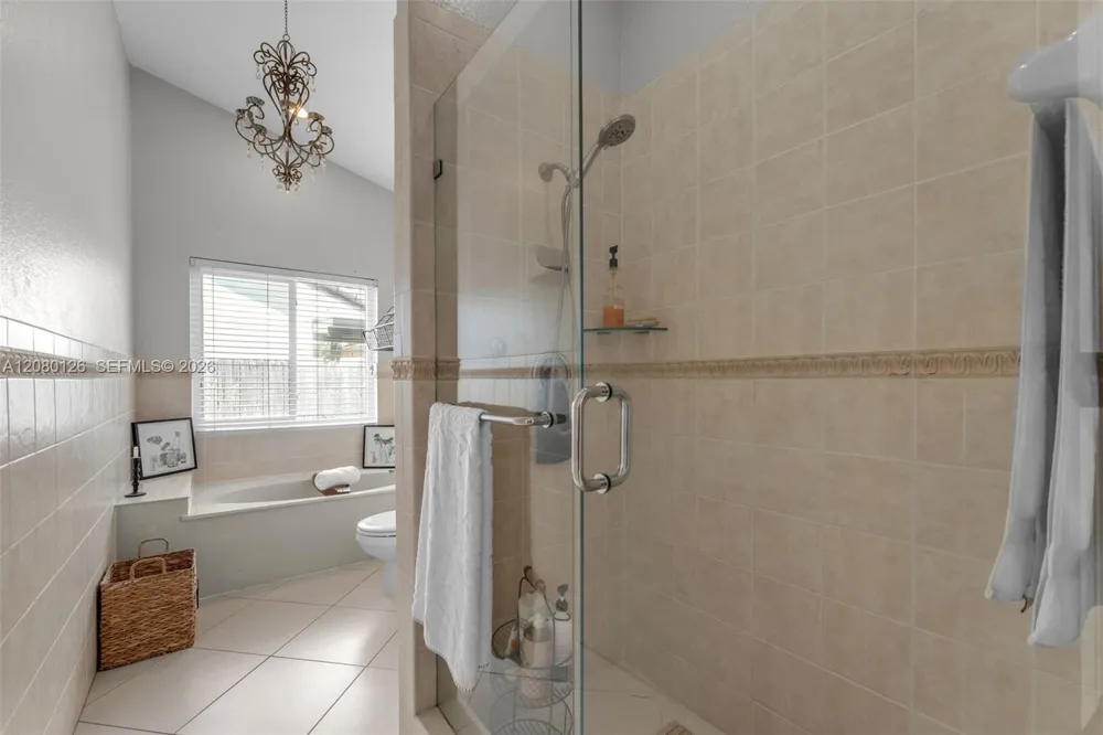 14221 SW 28th St Miami, FL 33175