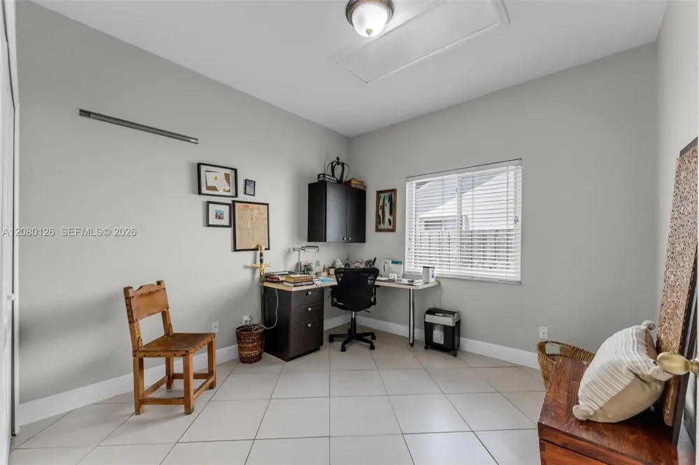 14221 SW 28th St Miami, FL 33175