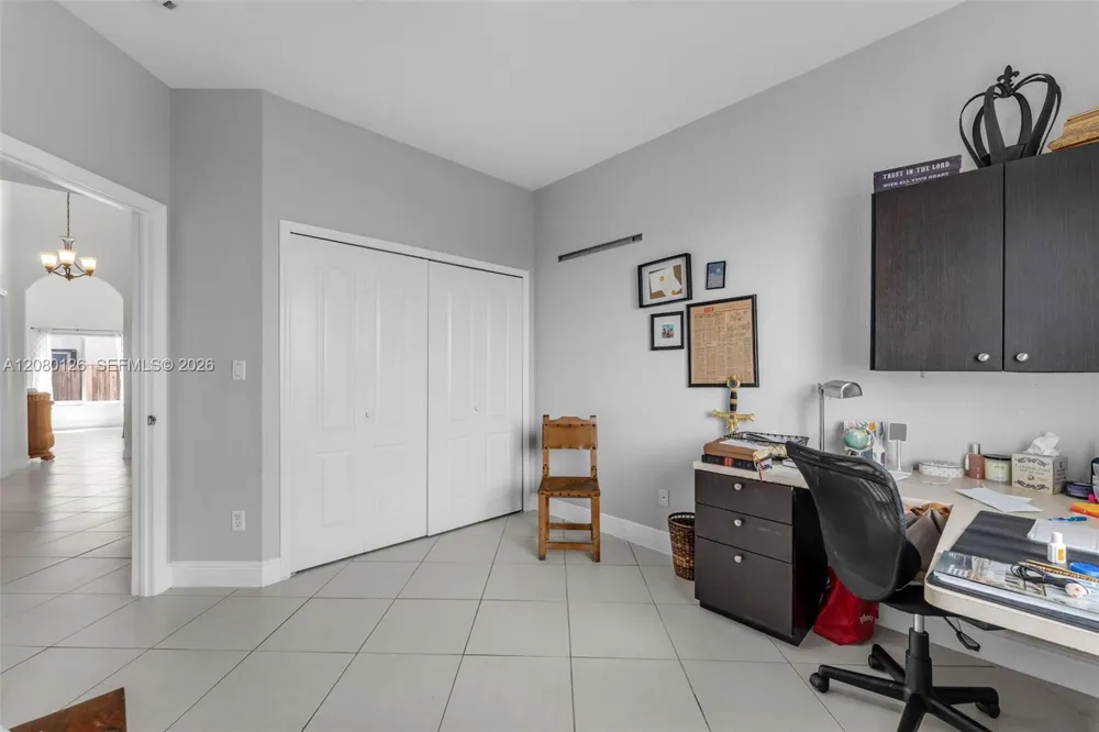14221 SW 28th St Miami, FL 33175
