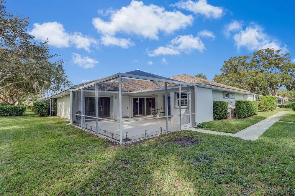 9503 Chapman Oak Court Palm Beach Gardens, FL 33410
