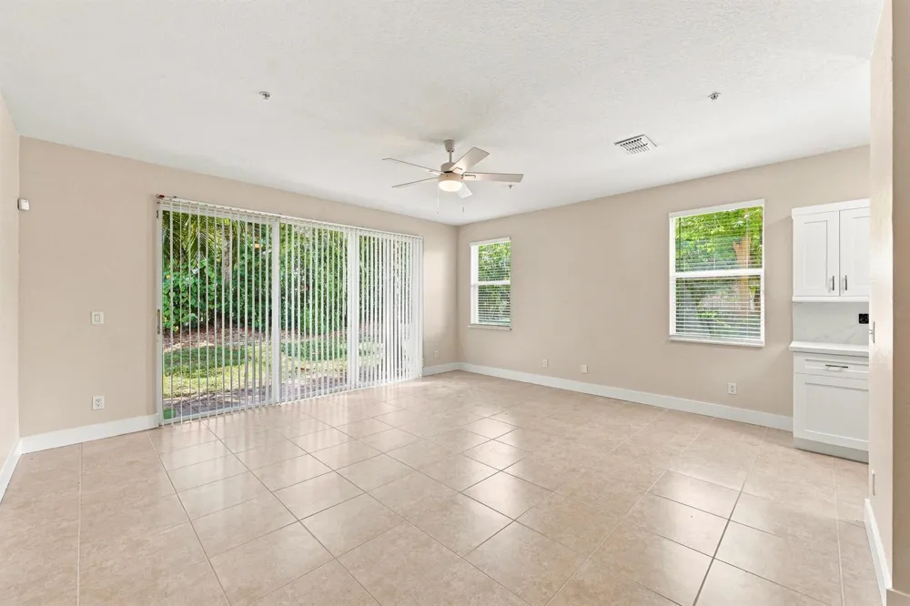813 Pipers Cay Drive West Palm Beach, FL 33415